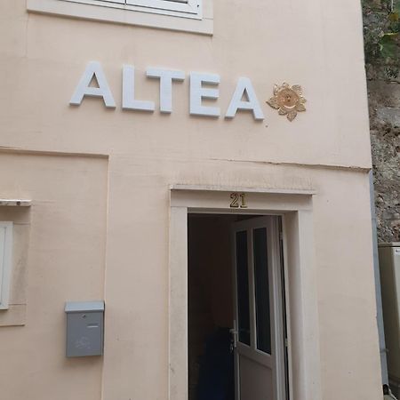 Altea Holidey Home With Jacuzzi And Free Parking Макарска Экстерьер фото